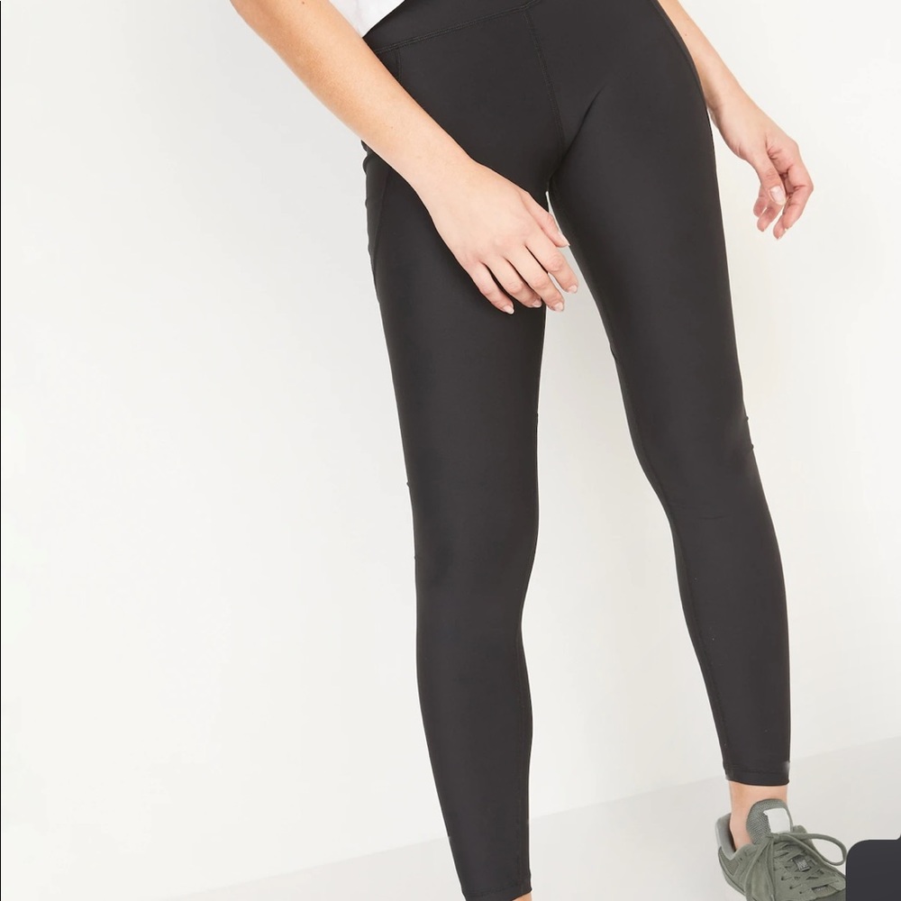 Black leggings